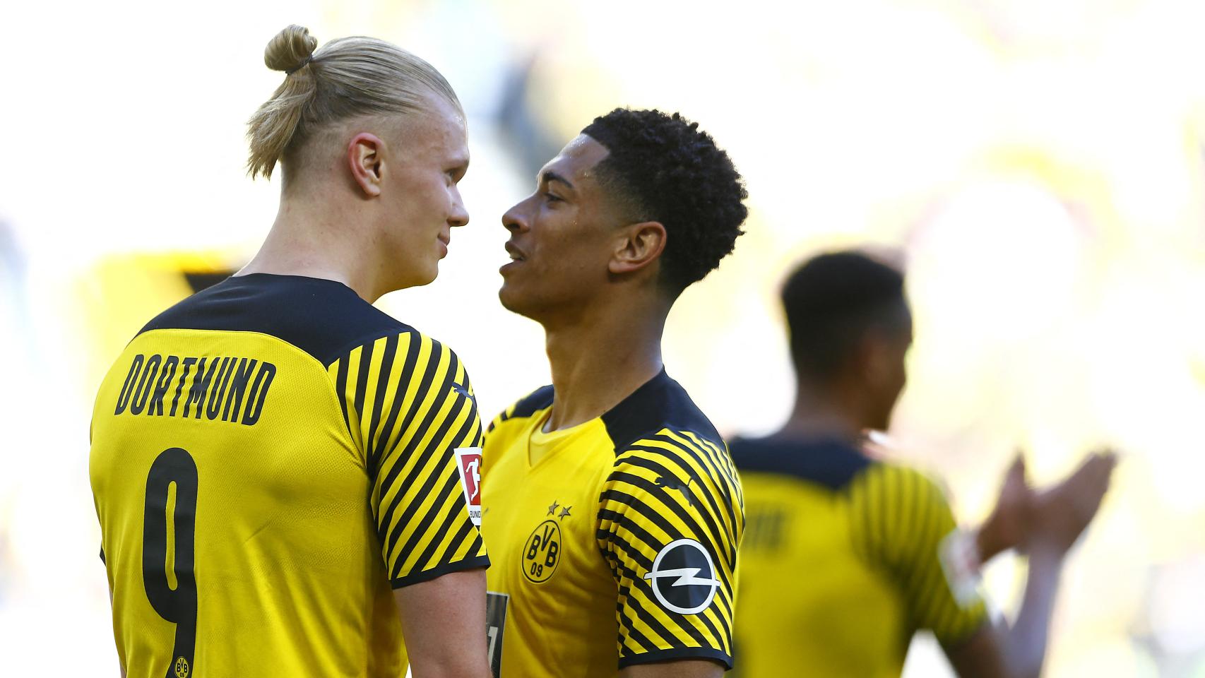 Haaland y Bellingham, celebrando un gol del Borussia Dortmund