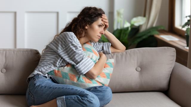 Una mujer con ansiedad.