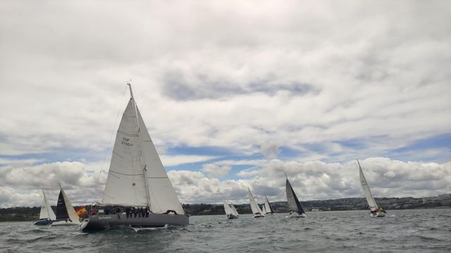 ‘O Riás’, de Ramón Carnota, vencedor del Grand Prix de Primavera de Cruceros de A Coruña