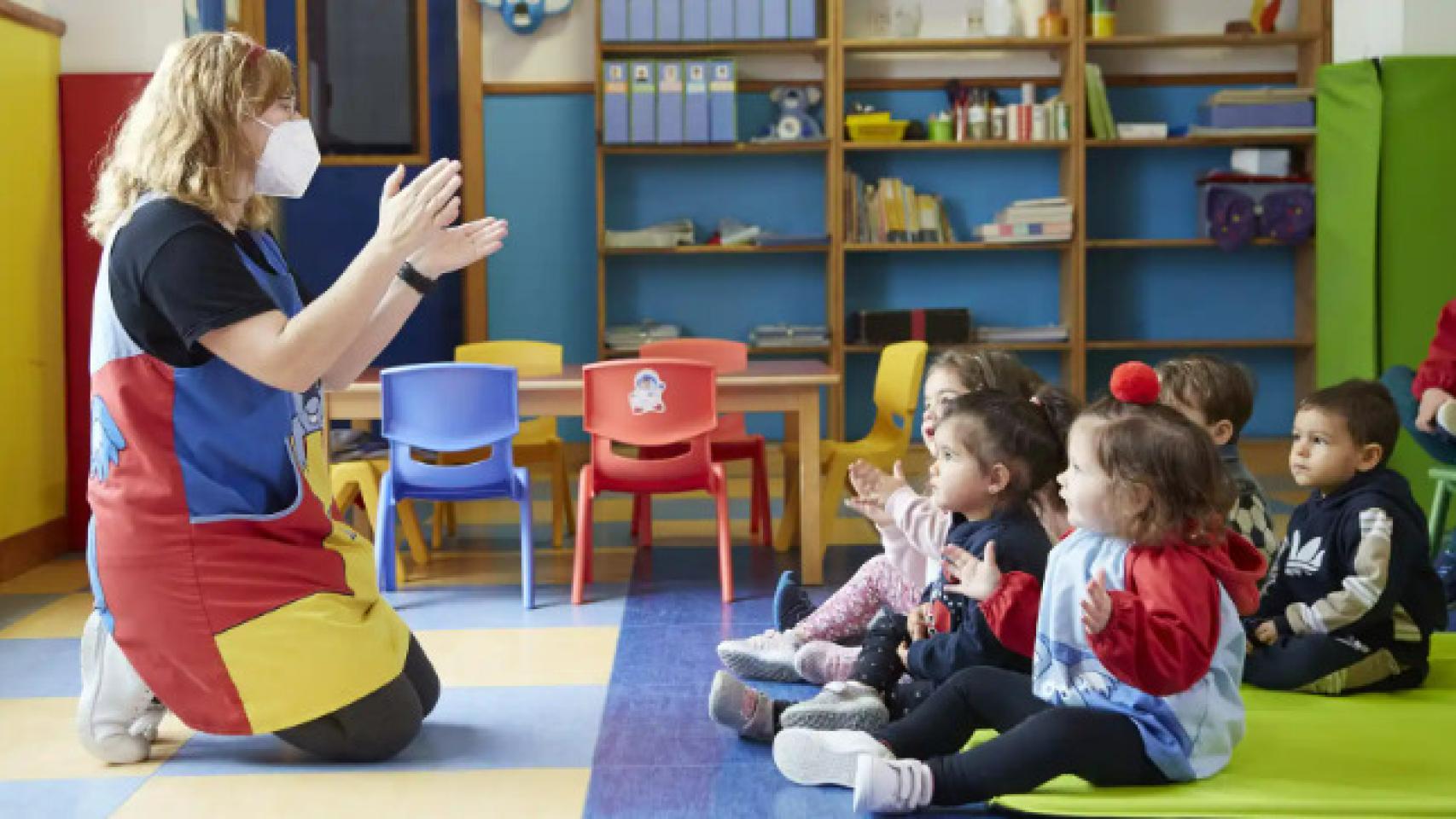 Una técnico superior de educación infantil, durante una clase.