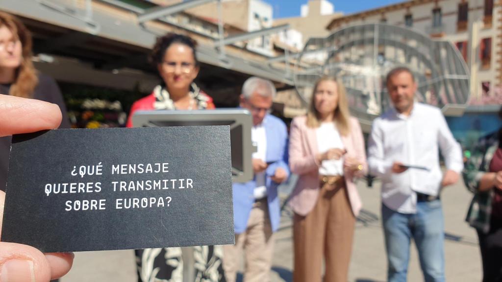 Desde un rincón de Alicante se lanza un mensaje para todo el universo.