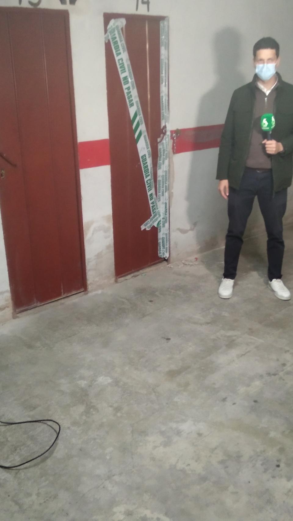 Trastero número 14 del bloque de pisos de la avenida Rambla de la Santa donde yacía el cadáver de Claudia.