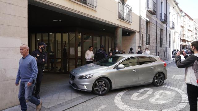 Llegada de Óscar a los juzgados el día que declaró por primera vez