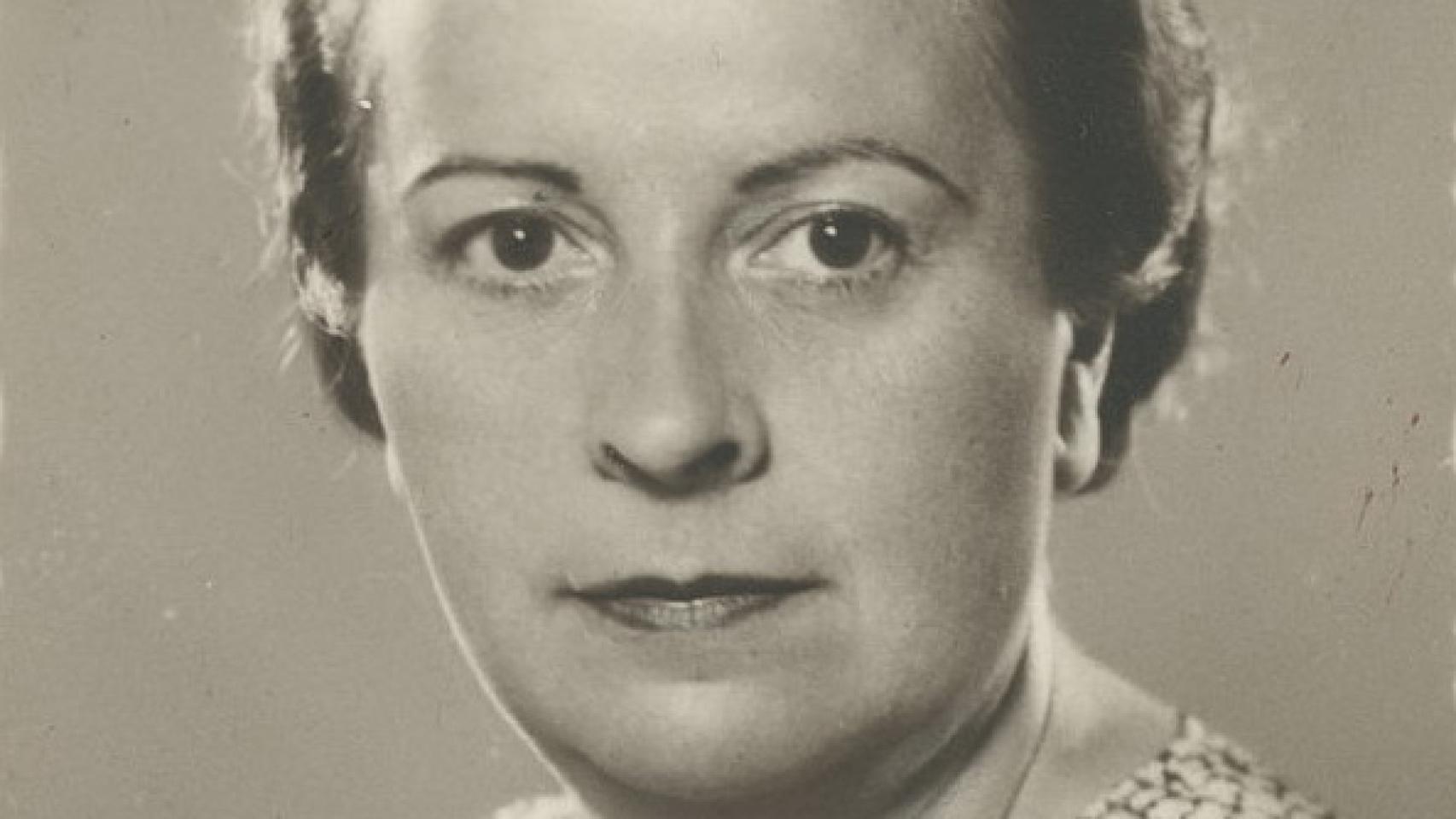 Retrato de Elena Fortún.