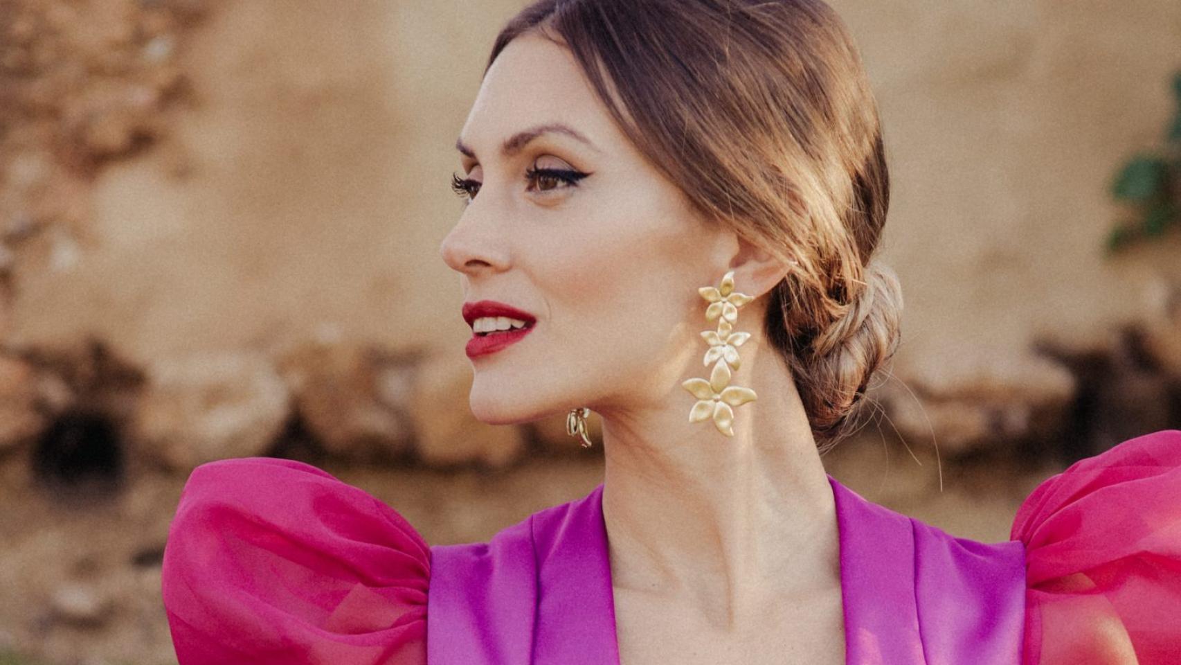 Modelo con joyas de Petrïta.