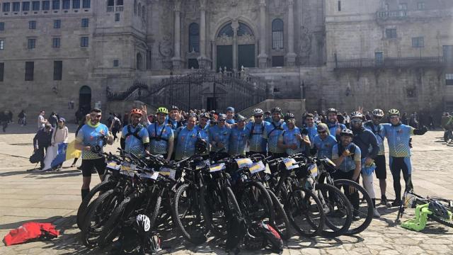 Los Peregrinos da Tempestade en la Praza do Obradoiro.