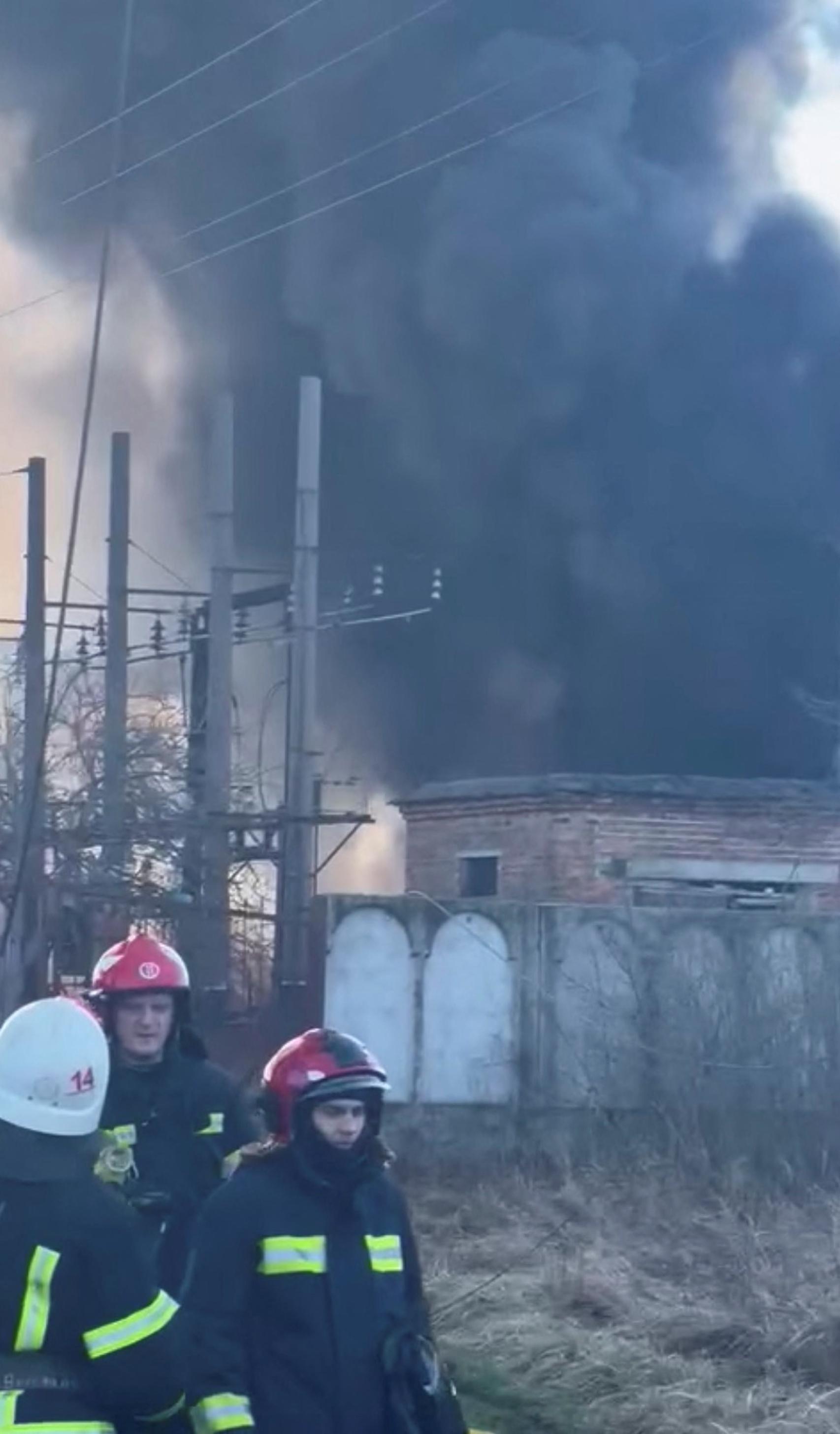 Uno de los ataques rusos contra una estación de tren de Ucrania.
