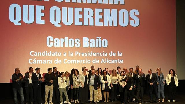 Foto de familia de la candidatura de Carlos Baños.