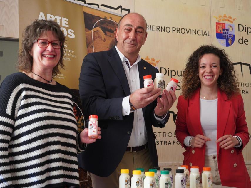 Presentación de Yoburri, el novedoso yogur bebible de leche de burra