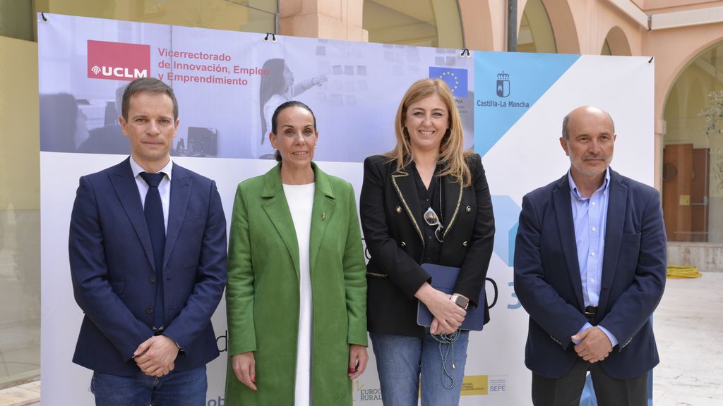 El Foro de Empleo de la UCLM ha sido inaugurado en el Paraninfo Ernesto Martínez Ataz del Rectorado, en Ciudad Real.