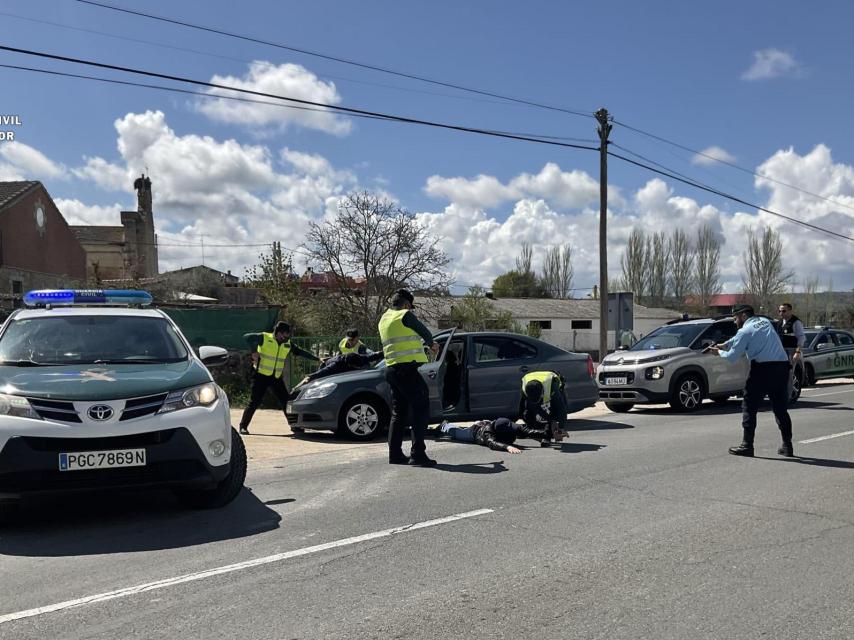 La Guardia Civil y la Guardia Nacional portuguesa ejecutan un ejercicio de cooperación en Ciudad Rodrigo. / ICAL