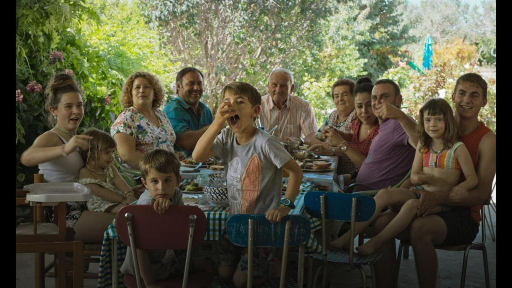 El Clan Solé reunido en una comida familiar