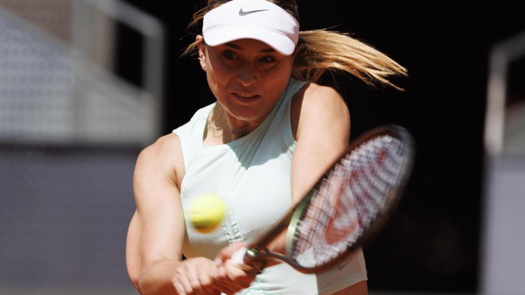 Paula Badosa, en la pista Manolo Santana de la Caja Mágica para preparar el Mutua Madrid Open 2022
