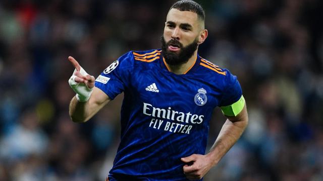 Celebración de Karim Benzema de un gol en el Manchester City - Real Madrid
