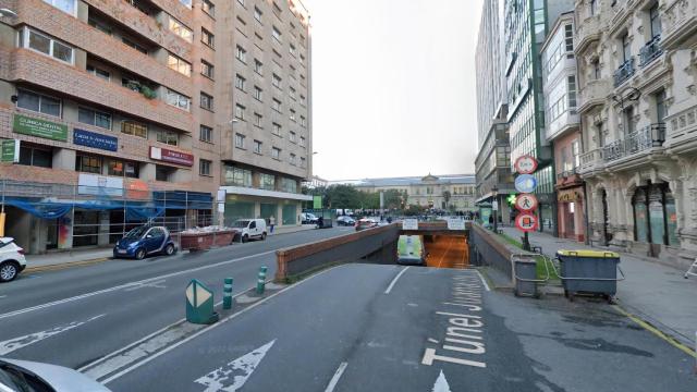 Entrada al túnel de Juana de Vega de A Coruña.