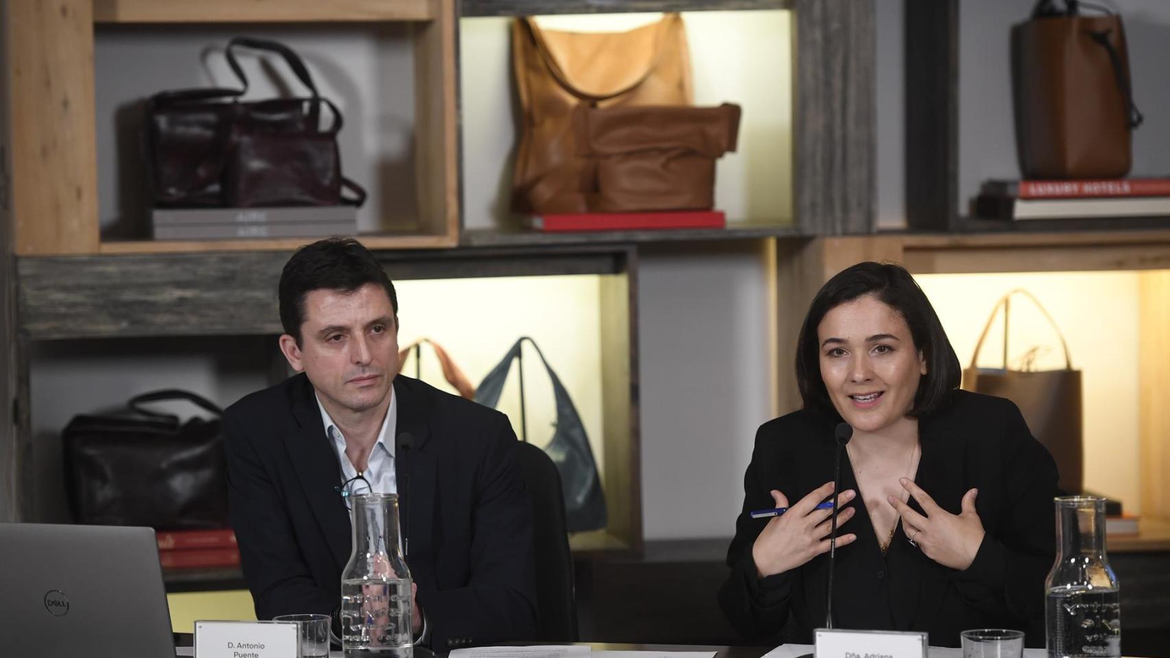 La presidenta de Adolfo Domínguez, Adriana Domínguez, y el director general, Antonio Puente.