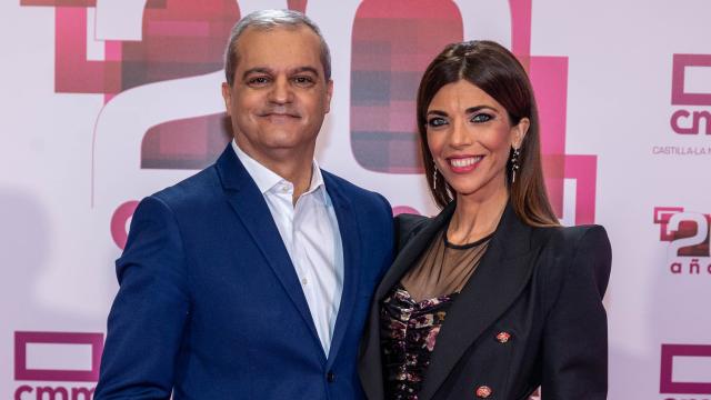 Ramón García y Gloria Santoro, presentadores de En Compañía en CMMedia.