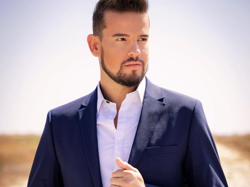 El cantante Raúl Fuentes