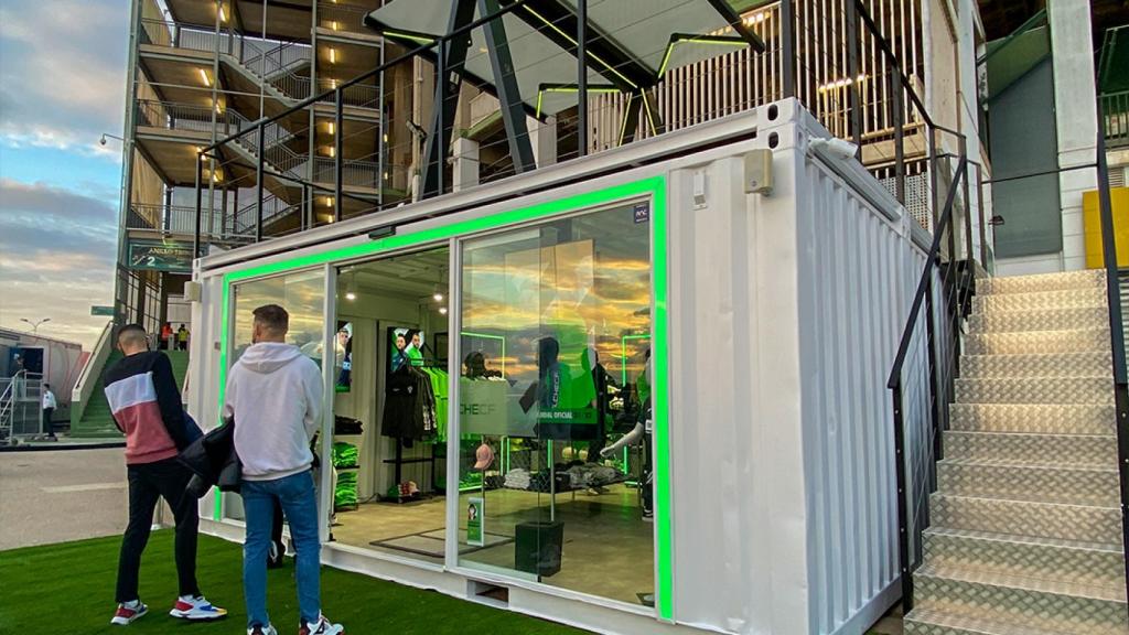 La tienda efímera del Elche.