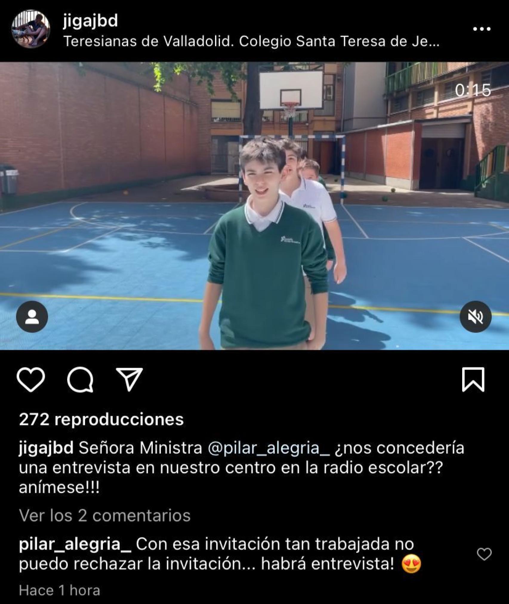 Pilar Alegría acepta el reto de unos niños vallisoletanos.