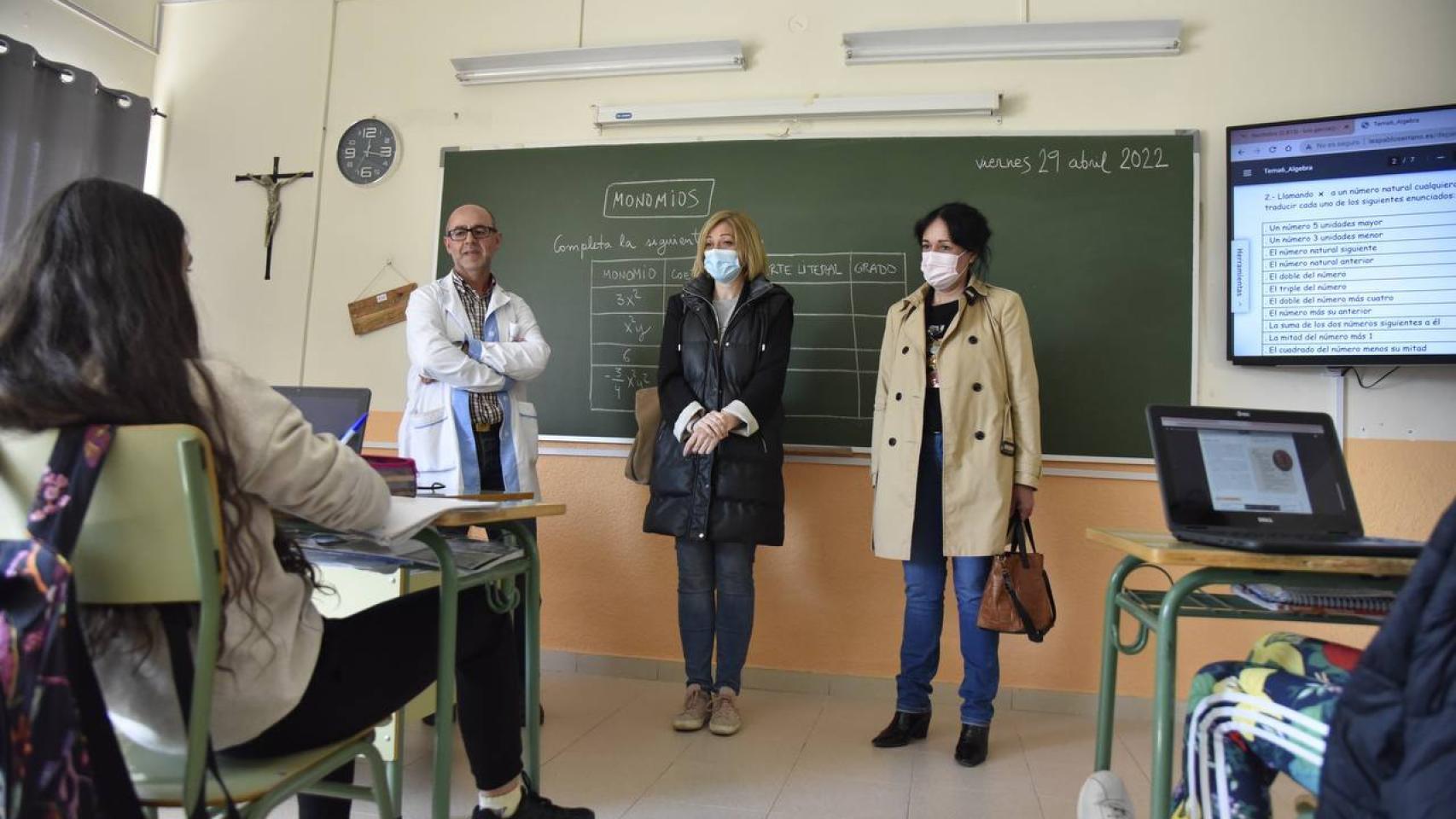 Carmen Picazo en el colegio Diocesano de Albacete. Foto: CS CLM.