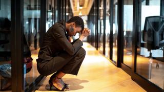 Cuando el trabajo enferma: precariedad laboral y salud mental, una relación que empezó antes de la Covid