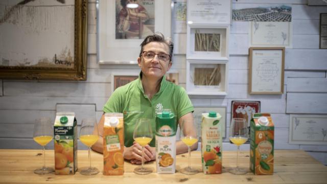 Los cinco zumos de naranja probados por Mar Luna, directora de la Escuela Europea de Cata.