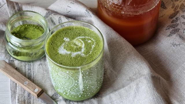 Cómo hacer matcha latte en casa, la bebida de moda