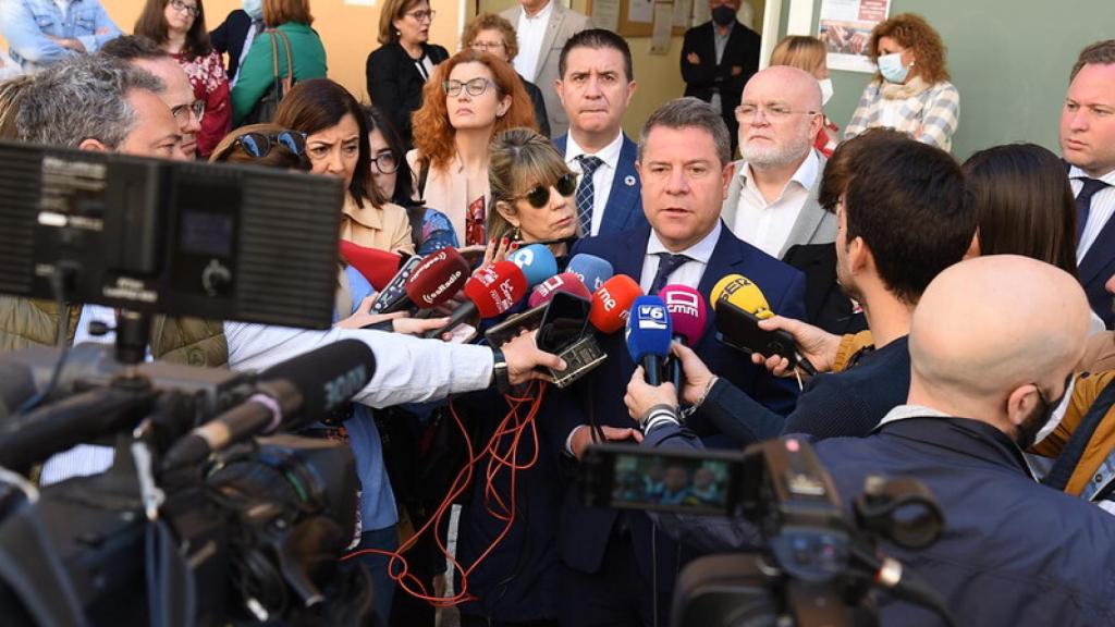 García-Page tira de sorna con Pegasus: Si me quieren espiar se van a aburrir