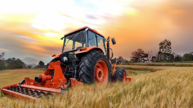 imágen de archivo de un tractor