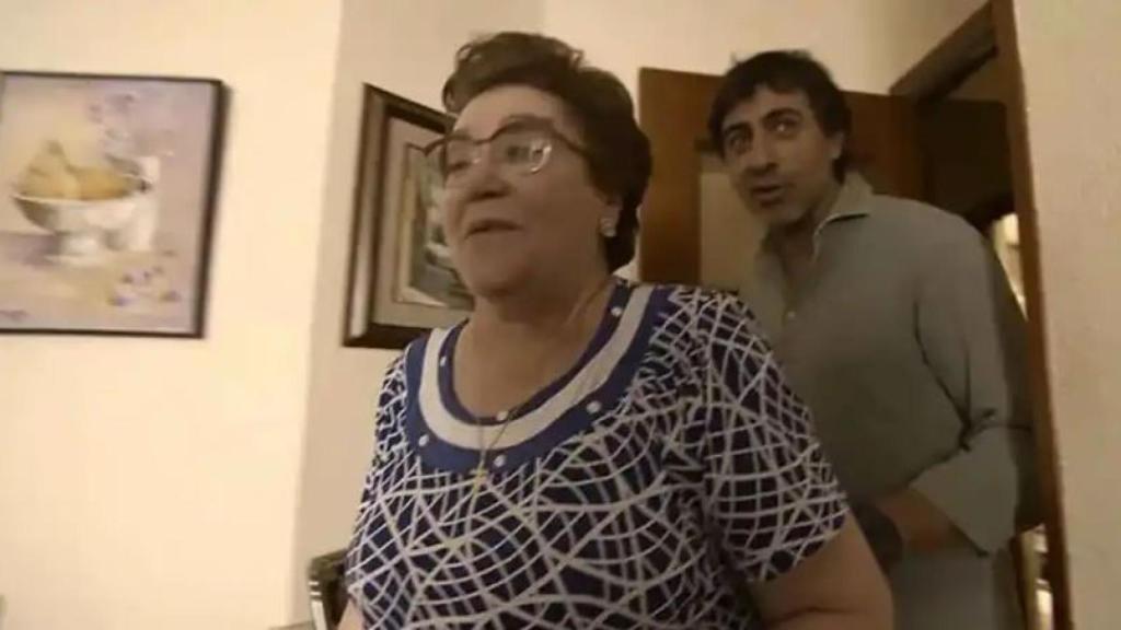 Los hijos y nietos de Ángeles conocen su labor y están muy orgullosos de ella.