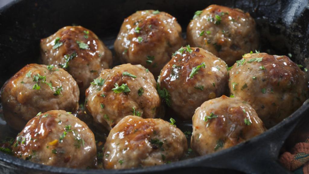 Trucos para hacer albóndigas jugosas e irresistibles.