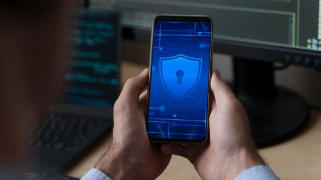 Cómo se encripta un móvil para enfrentarse a ataques como el de Pegasus