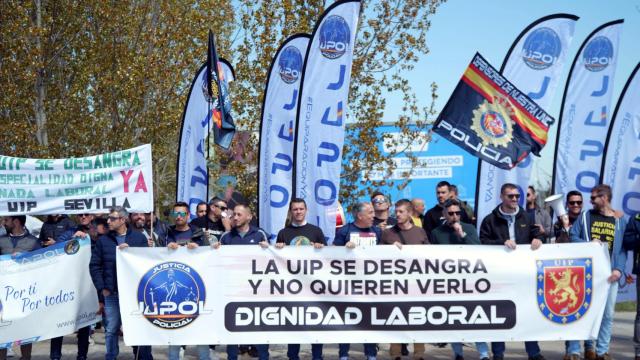 Jupol protesta frente a la Escuela Nacional de Policía de Ávila por la inestabilidad y el deterioro de las condiciones laborales de las UIP