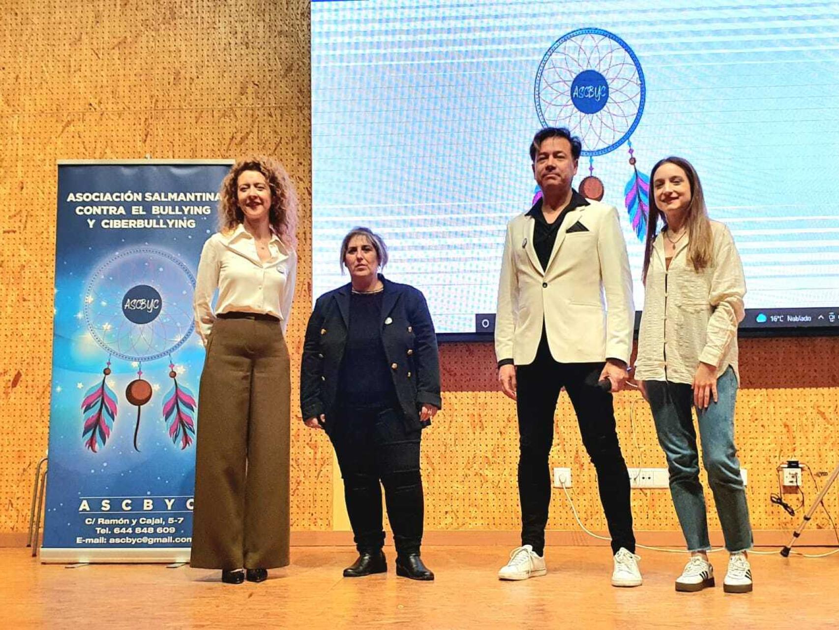 La edil Ana Suárez recoge este reconocimiento