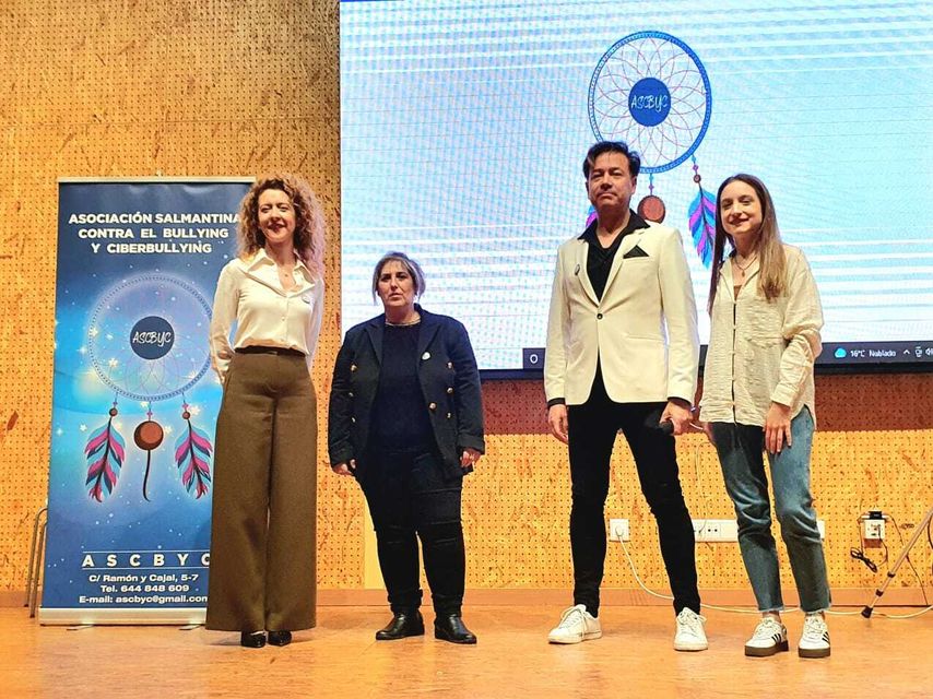 La edil Ana Suárez recoge este reconocimiento