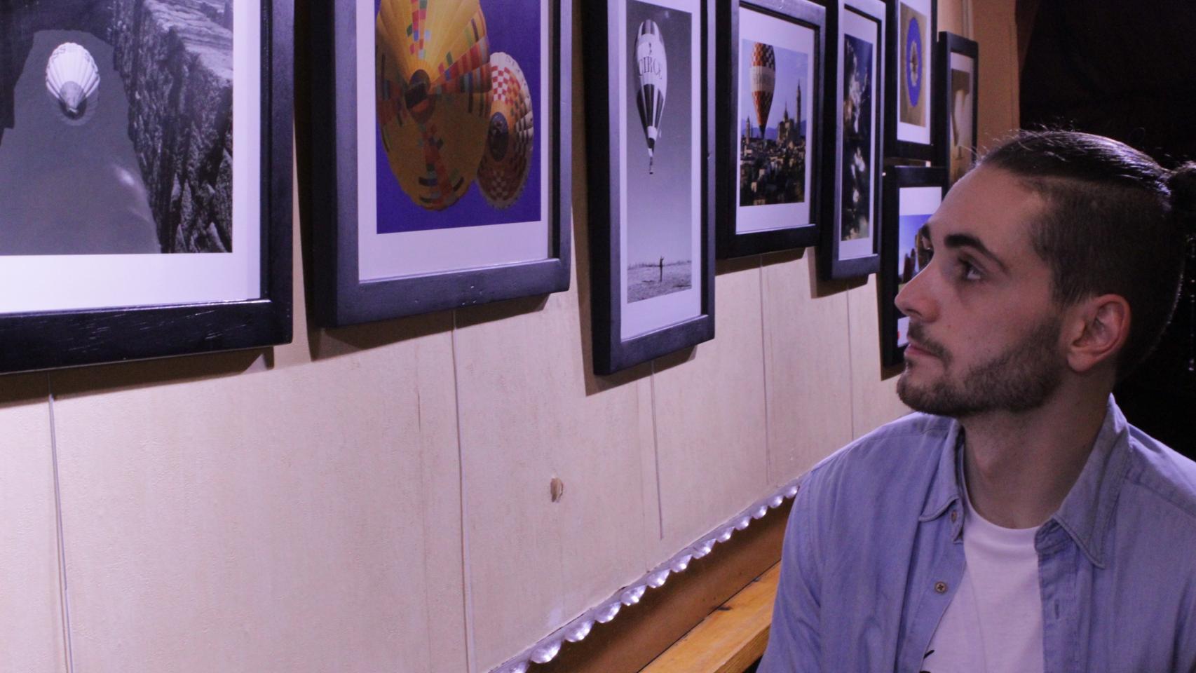La Tetería Damasco expone la mirada compartida 'Al vuelo' de Alberto y Diego Antolín
