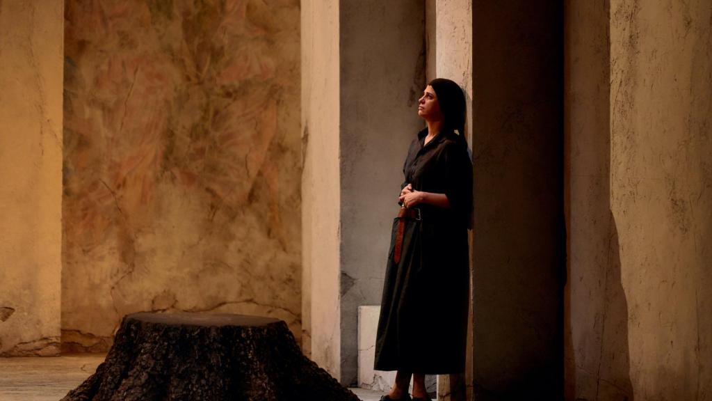 La actriz en el papel de Magdalena en la obra La Casa de Bernarda Alba.