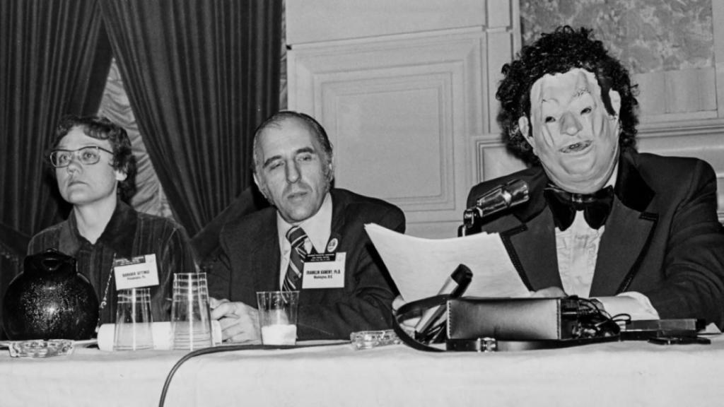 John Frye, durante la convención de la APA, en Dallas en 1972.