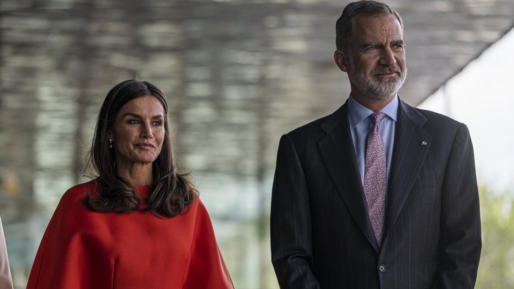 Los reyes Felipe VI Y Letizia durante su visita a Barcelona.