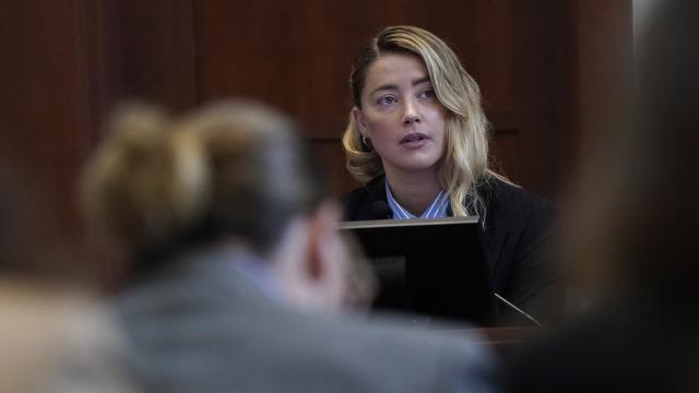 Amber Heard ha declarado este miércoles, 4 de mayo, frente a Johnny Depp.