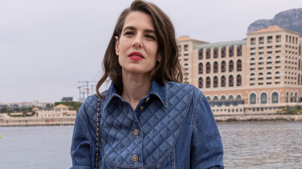 Carlota Casiraghi en el desfile de Chanel en Mónaco.