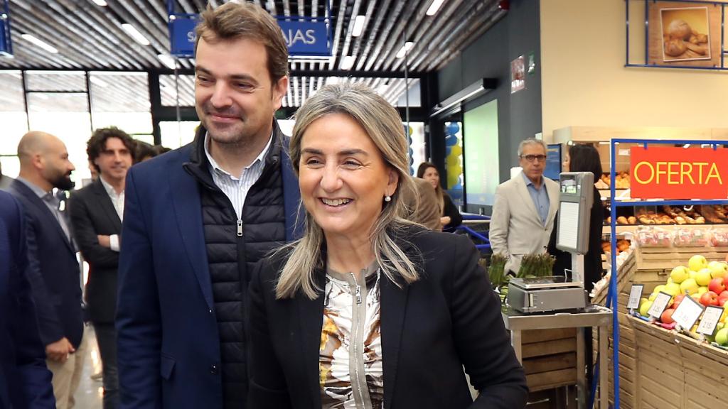 Milagros Tolón en la inauguración de un supermercado en Toledo. Foto: Óscar Huertas.