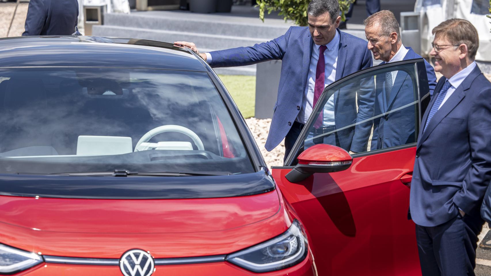 Sagunto entra en la era eléctrica de la automoción por la puerta grande
