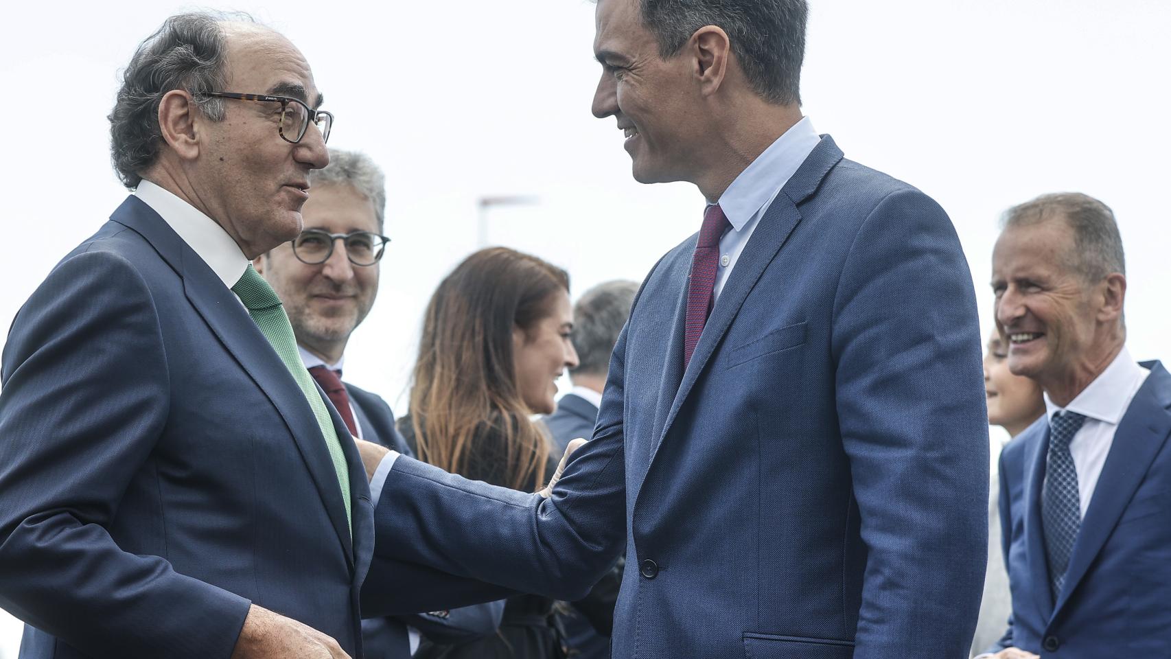 Galán (Iberdrola): Solamente los tontos que siguen con la tarifa regulada del Gobierno pagan más luz