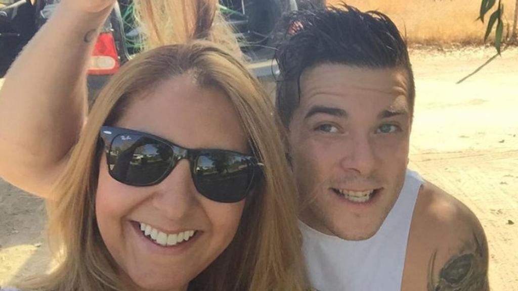 Sally Caballero junto a Carlos Maldonado, ganador de MasterChef.