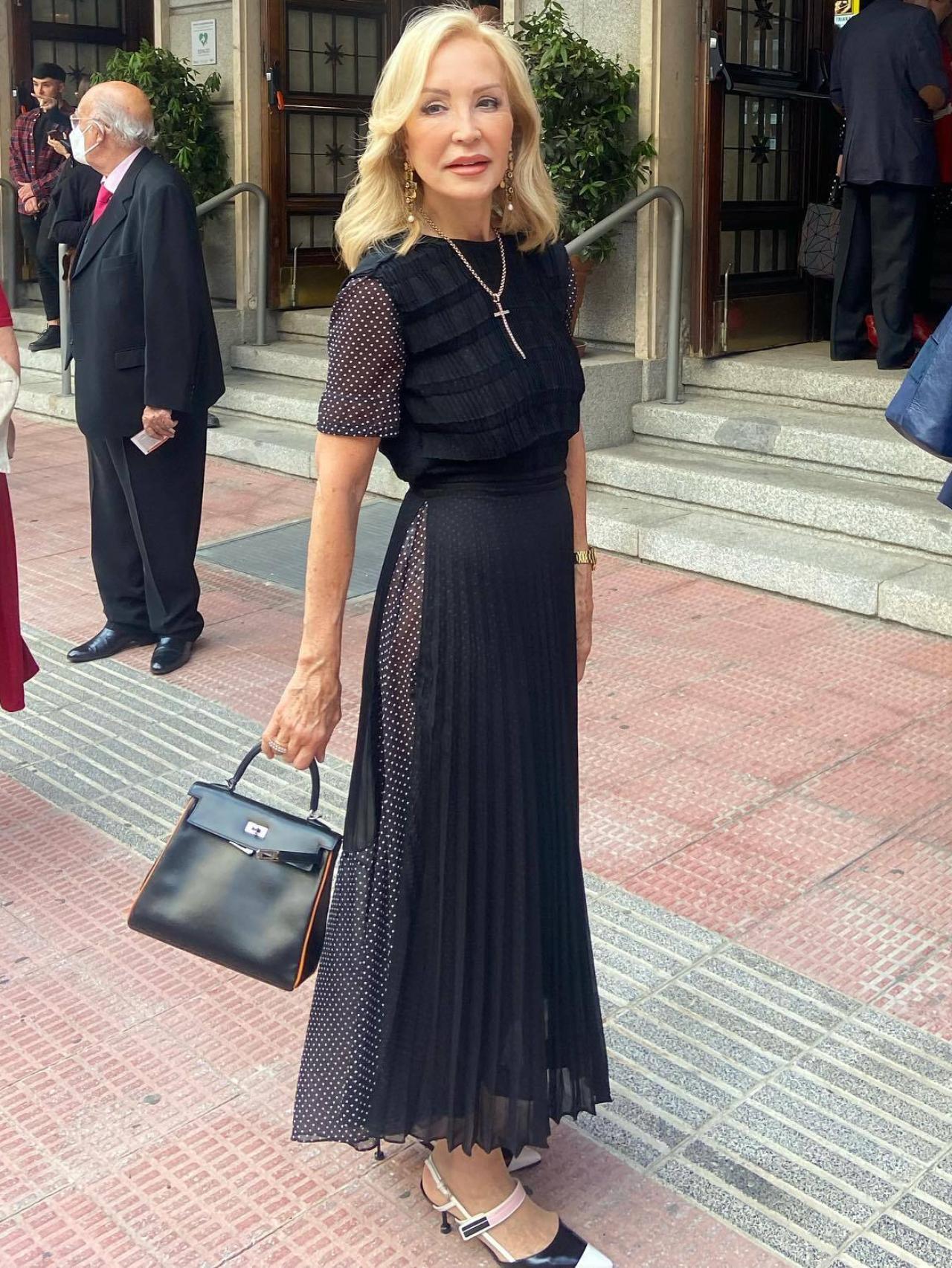 Carmen Lomana con su Kelly de Hermès.