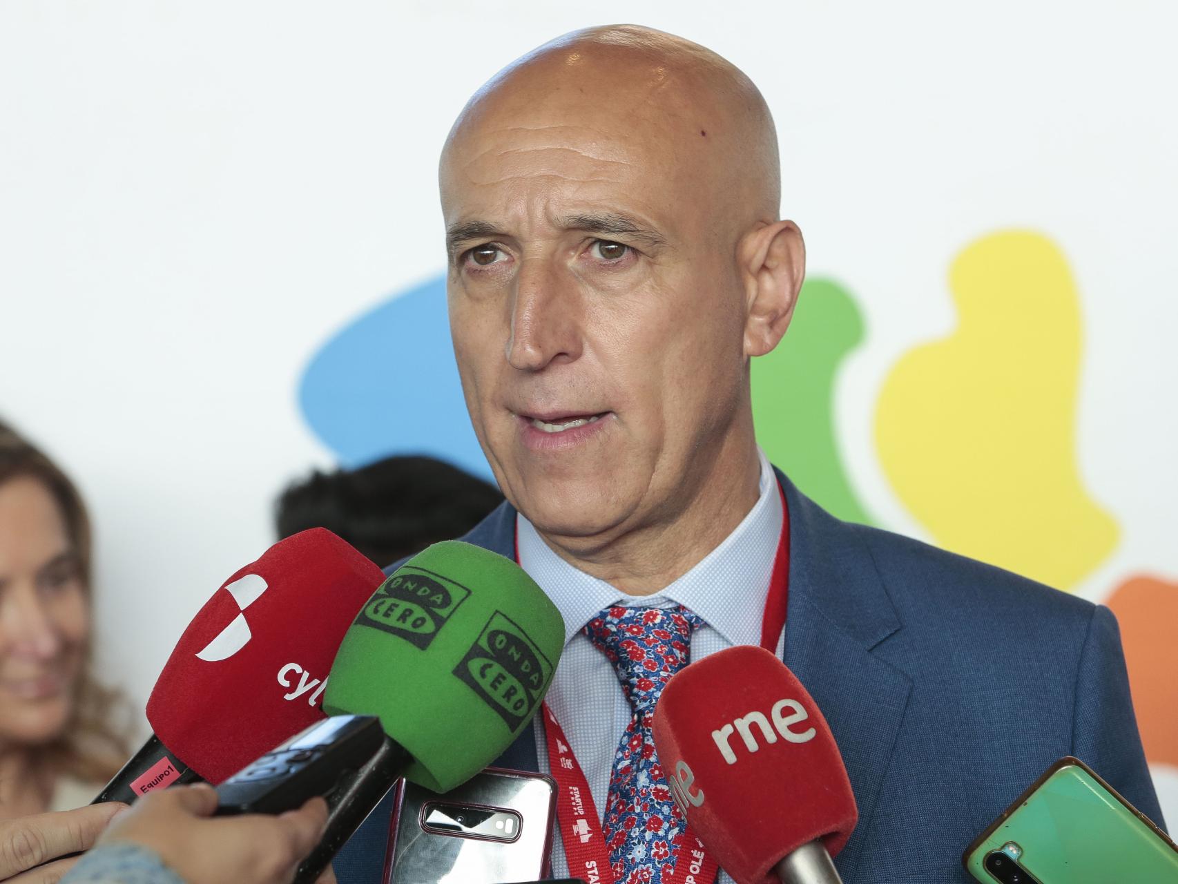 El alcalde de León, José Antonio Diez, en la inauguración de la segunda jornada del HUB de Innovación y Emprendimiento.