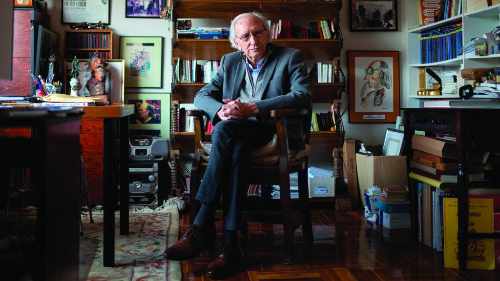 Alonso de Santos: Las mentiras del comunismo dan para 40 libros pero el capitalismo tiene tela