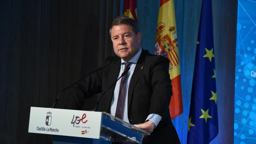 Emiliano García-Page en la entrega de premios.